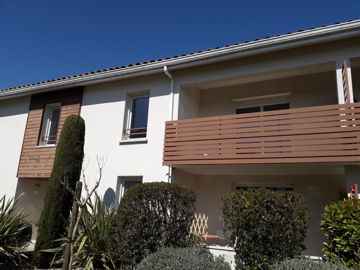 Bel Appartement En Residence Avec Parking Prive Arvert Exterior foto
