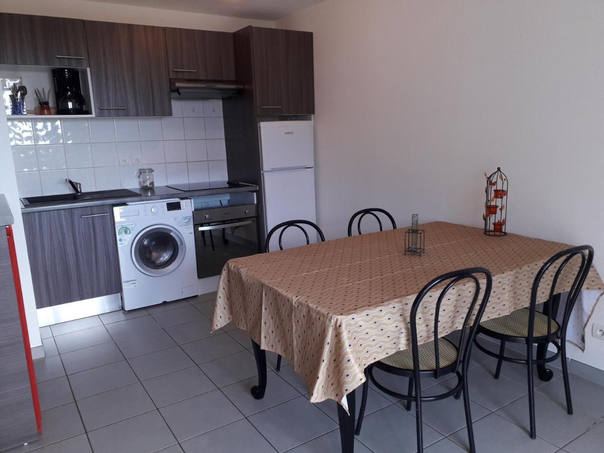 Bel Appartement En Residence Avec Parking Prive Arvert Exterior foto